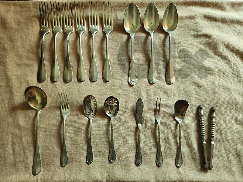 Silver plated items قطع مطلية فضة
