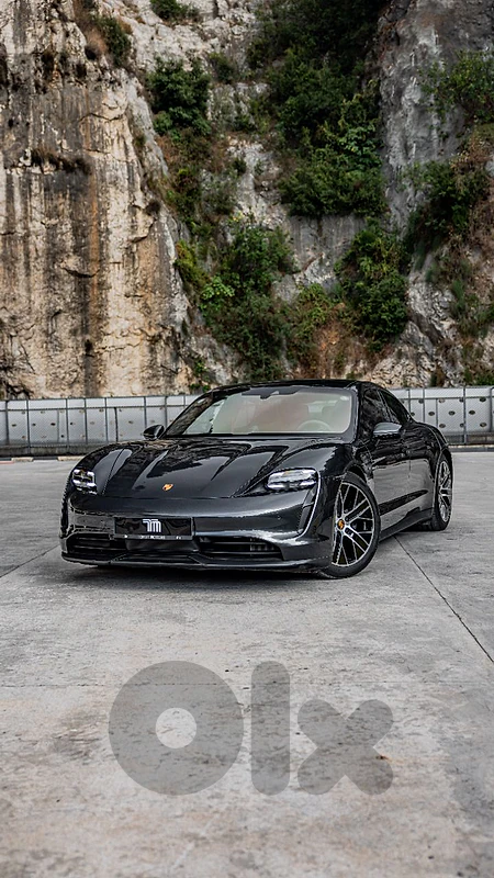 PORSCHE  TAYCAN 4S  2021 PORSCHE CENTRE LEBANON SOURCE  17000km