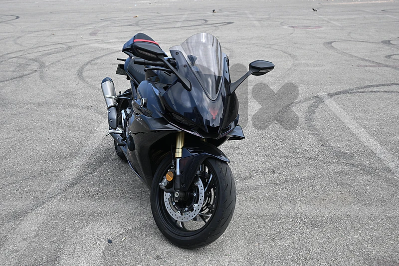 VOGE RR660s 2 YEARS WARRANTY !! Less Than 400 KM!!!