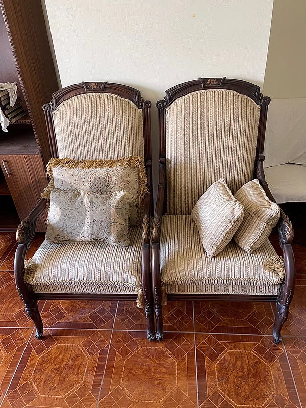 living space chairs