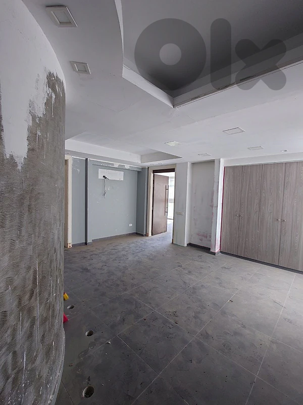 Office for rent in achrafieh مكتب للاجار في الاشرفية