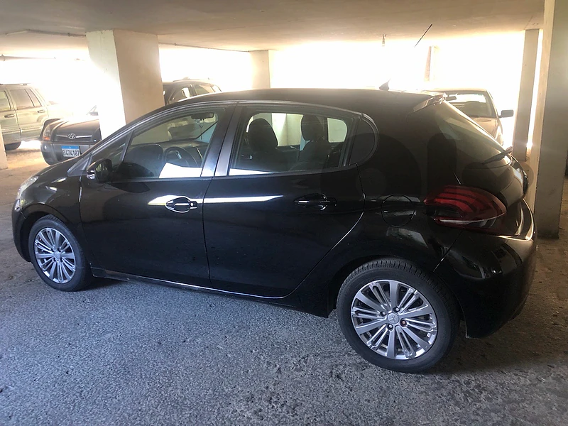 Peugeot 208 2017 peugeot 208 2017 Peugeot 208 2017 peugeot 208 2017