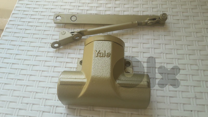 دفّاش جديد YALE No2