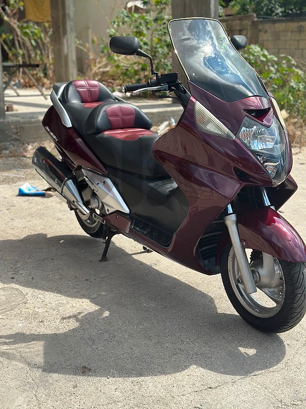 honda silver wing 600 cc