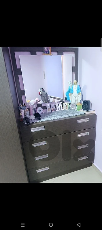 used bedroom like new