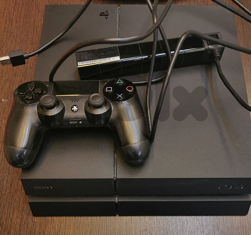 Original PS4 Console Bundle