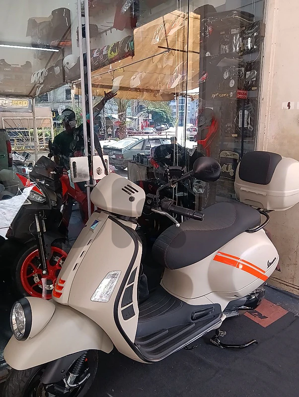 Vespa Gtv 300cc 2024 only 95klm on odo Company source