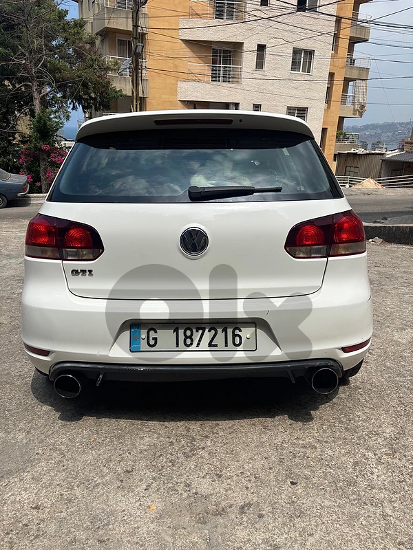 Volkswagen GTI 2011 mk6