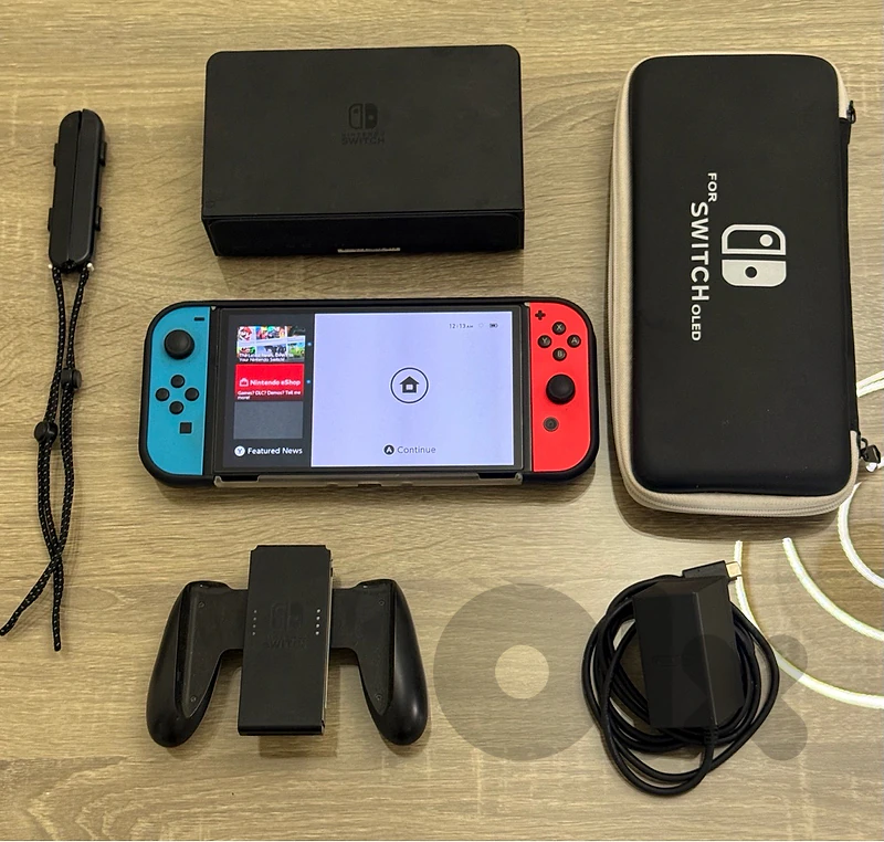 nintendo switch Oled (Excellent condition)