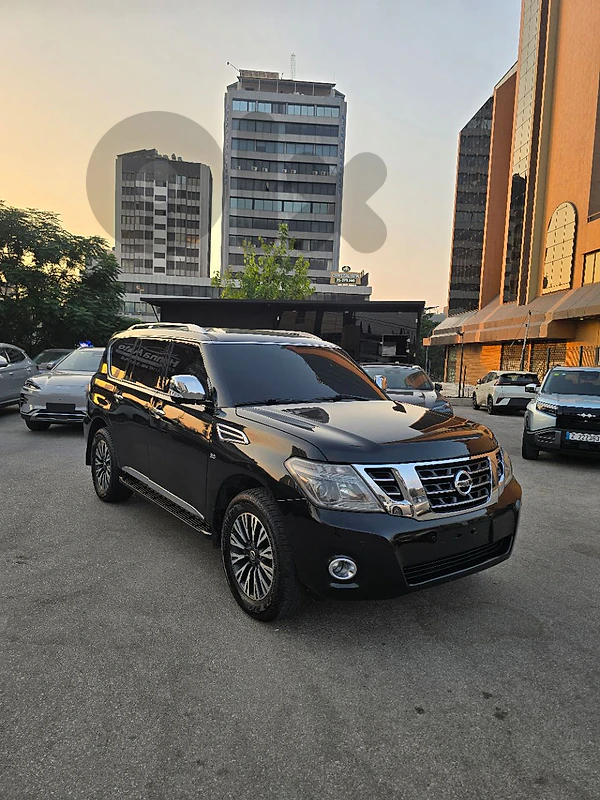 Nissan Patrol 2016 platinum 4x4 7 seats Low km 4x4 Top car!!