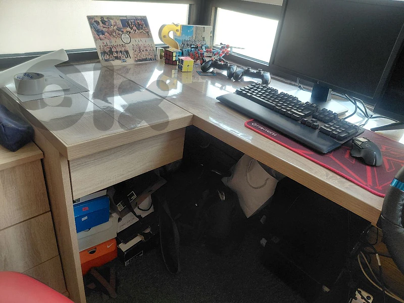 desk for gaming and studying