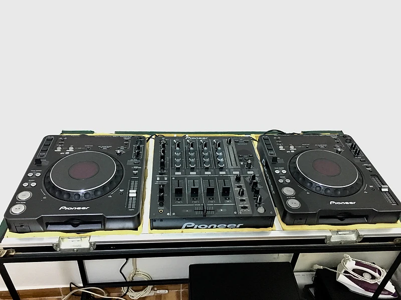 pioneer dj set