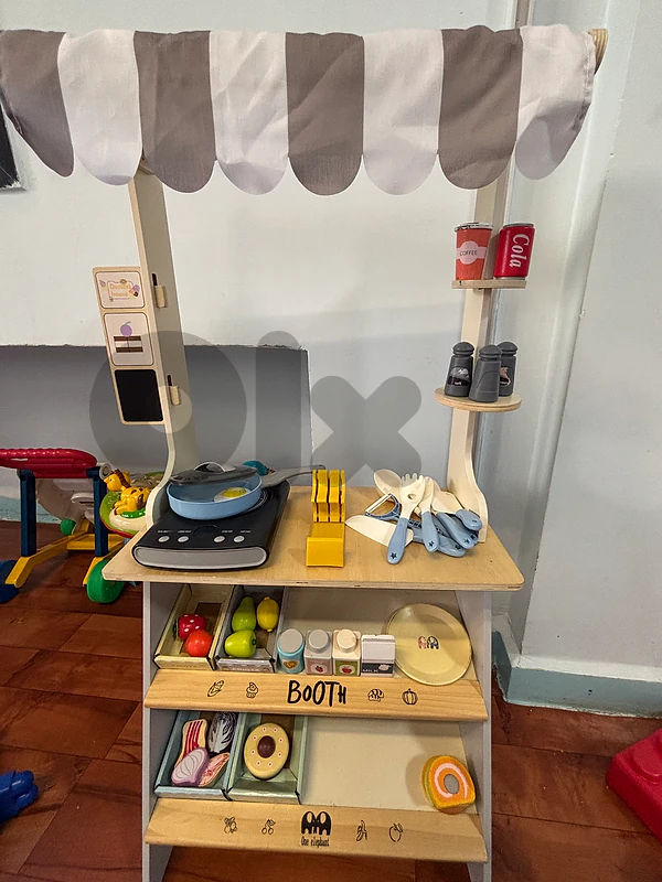 pretend play kitchen