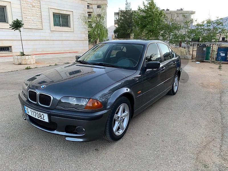 BMW 325 2000
