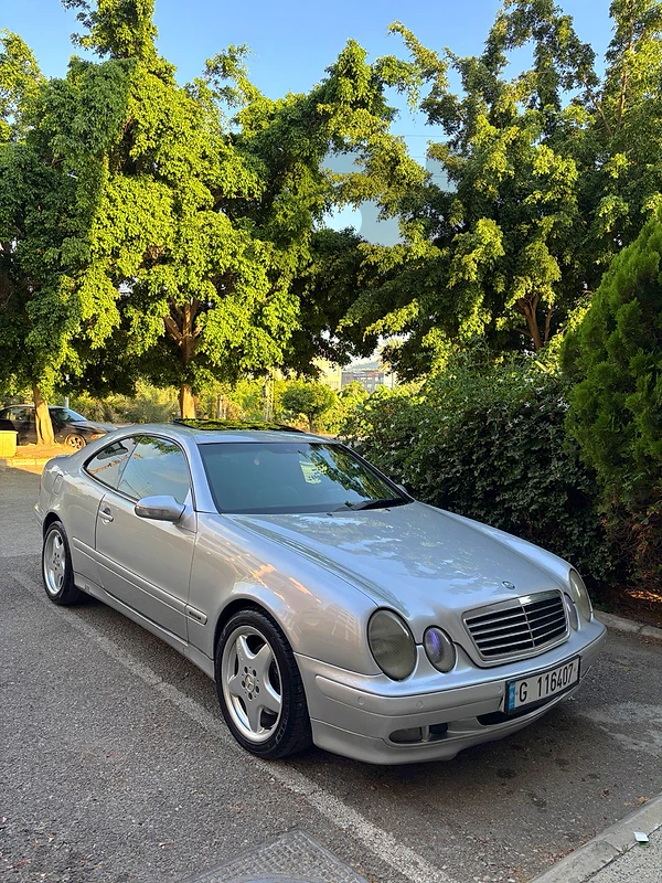 Mercedes-Benz CLK-Class 2000
