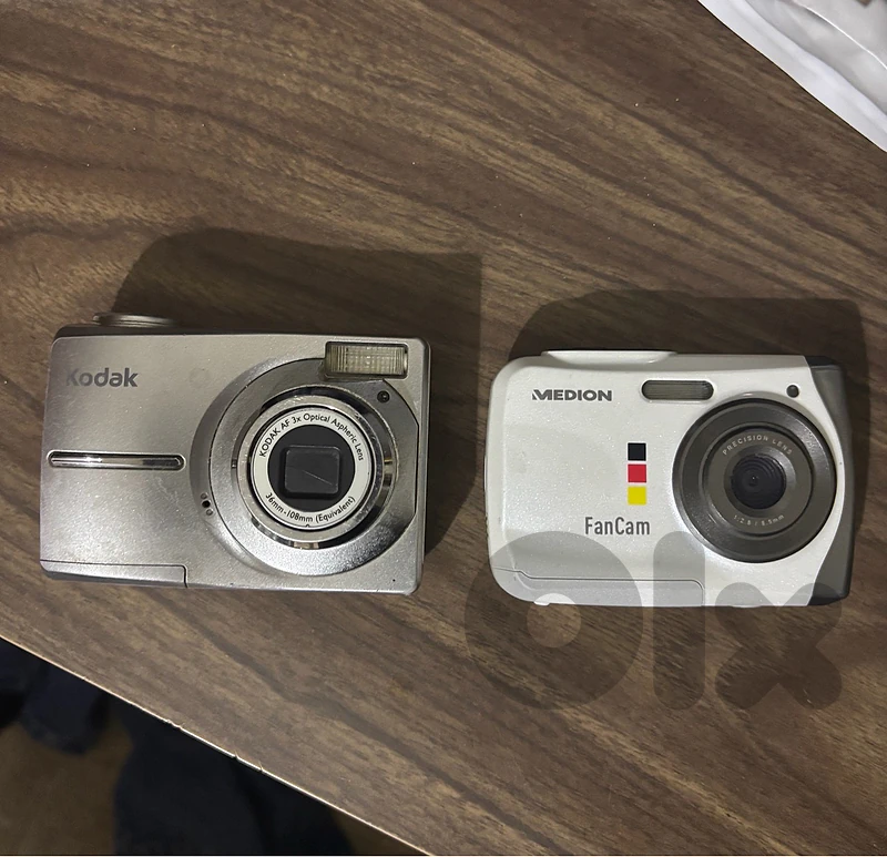 Digital camera (kodak and medion)