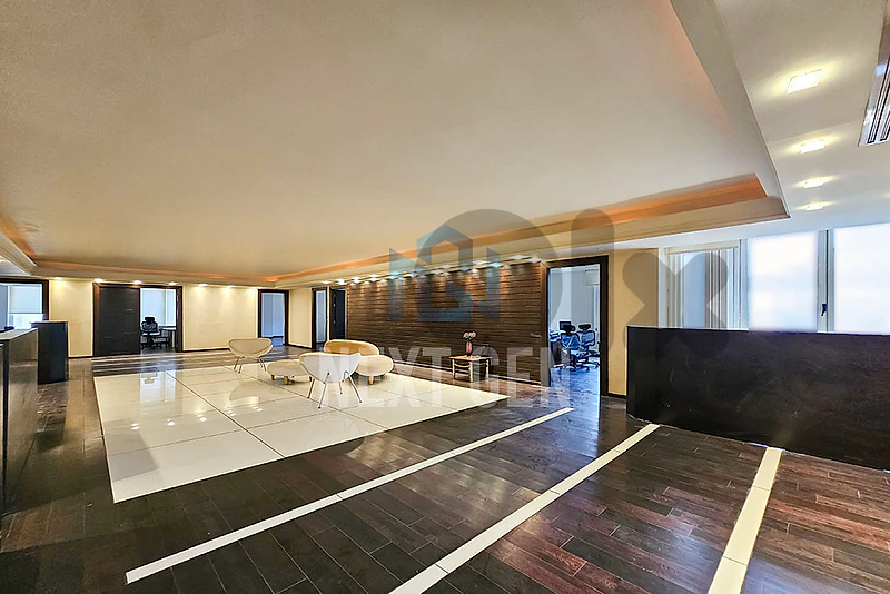 Office For Sale in Verdun | مكتب للبيع في فردان
