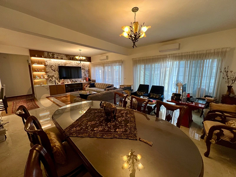 Renovated Apartment for sale in Hamra-Rasbeirut