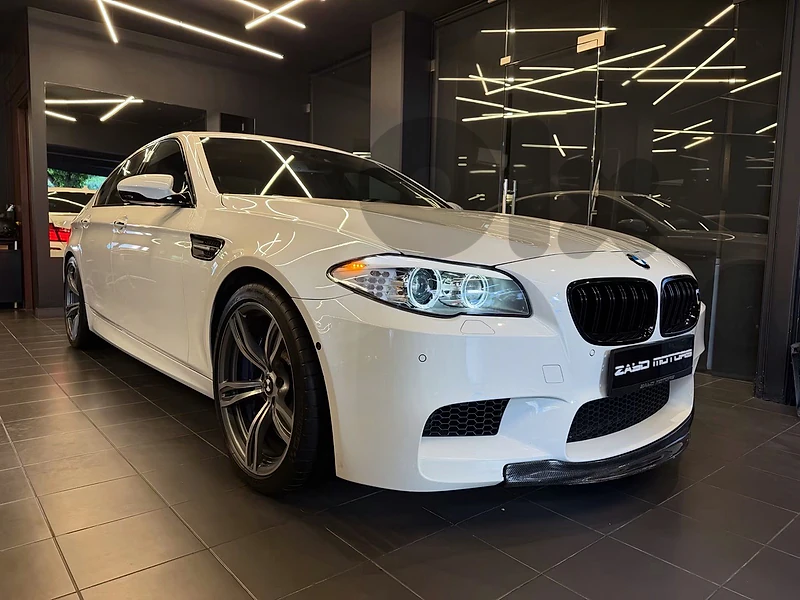 BMW M5 F10 2013