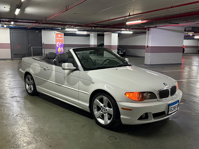 BMW 3-Series 2004 325i super clean car like new