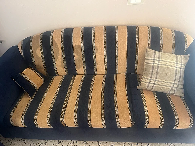 4 sofas 7 seats