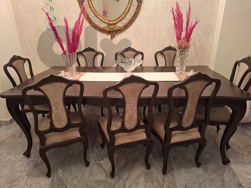 elegant vintage-style dining table set
