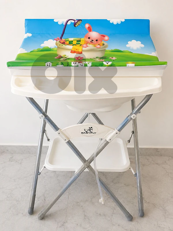 BABYPLY Baby Bath & Changing Table – Like New