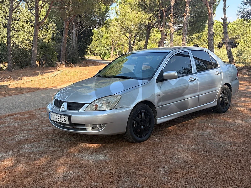 Mitsubishi Lancer 2010 sedan