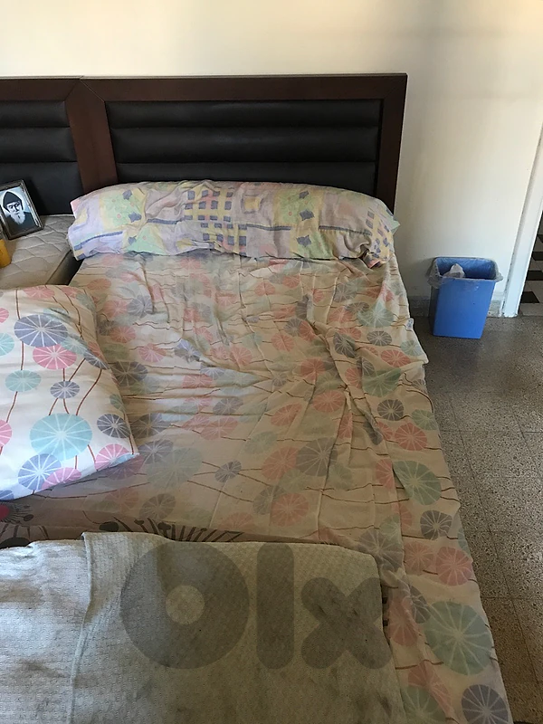 bed wooden and mattress single 90x190 cms