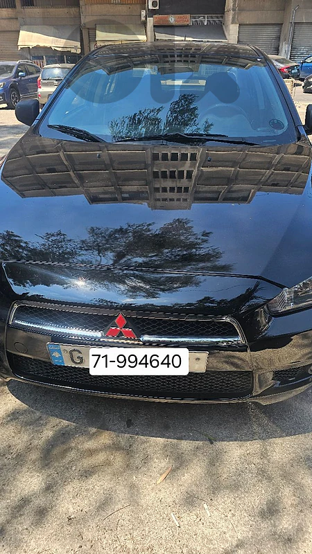 Mitsubishi Lancer 2010 shark