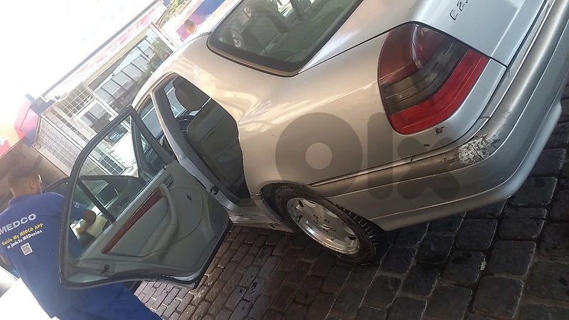 Mercedes-Benz C-Class 1999 230