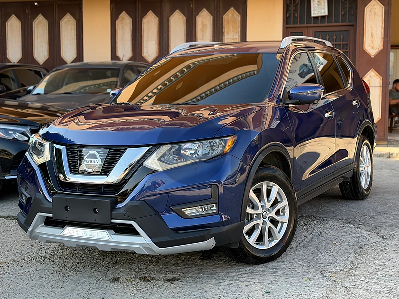 Nissan Rogue 2018 SV 4wd 80000 miles ajnabe