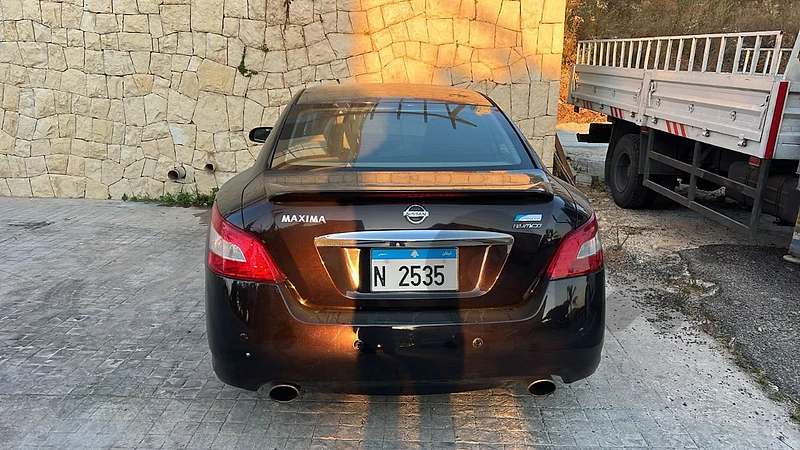 missan maxima 3.5 v6  model 2011