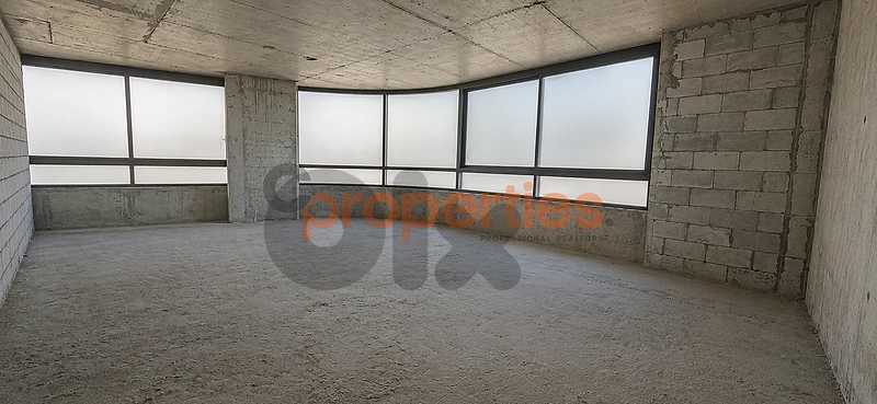 Core And Shell Office For Rent in Mar Elias CPBHN47 –مار الياس