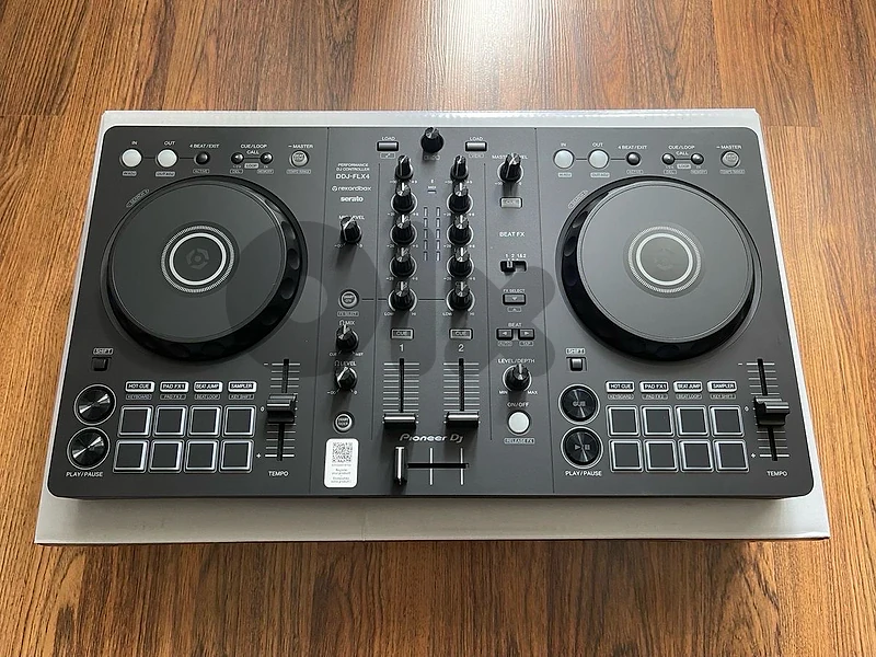 PIONEER DDJ-FLX 4