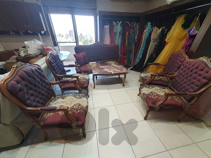 Elegant Vintage Furniture