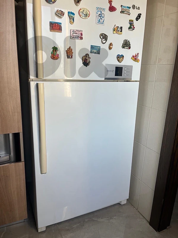 LG Refrigerator-Freezer – 710L