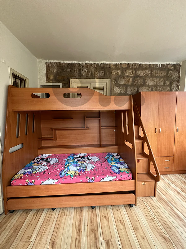 italian bunk bed (3 levels)