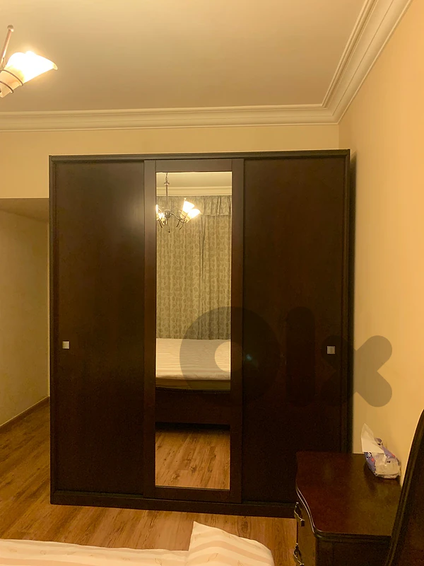 Full bedroom
