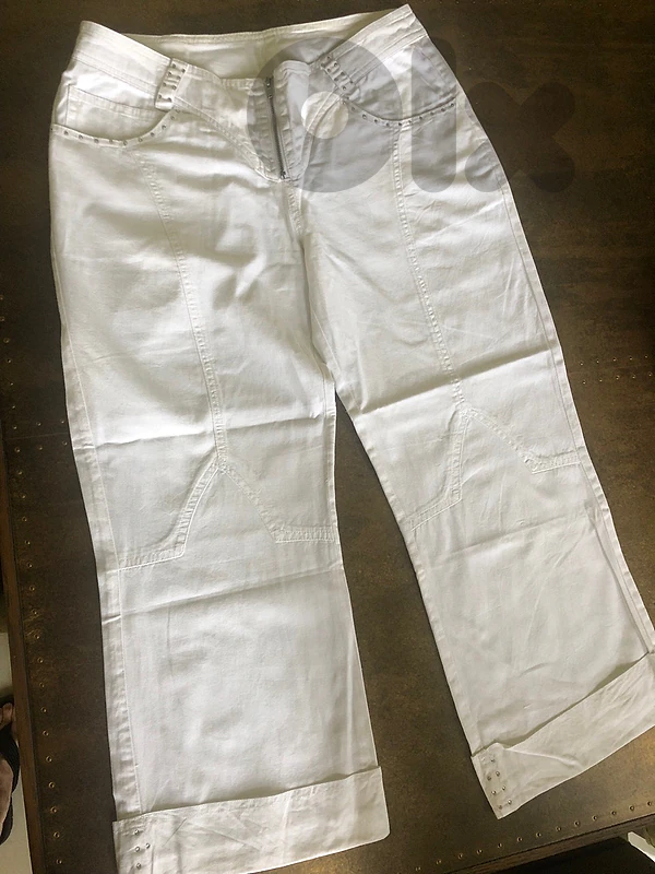white pantacour