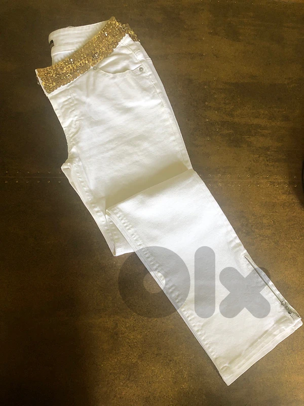 jeans white