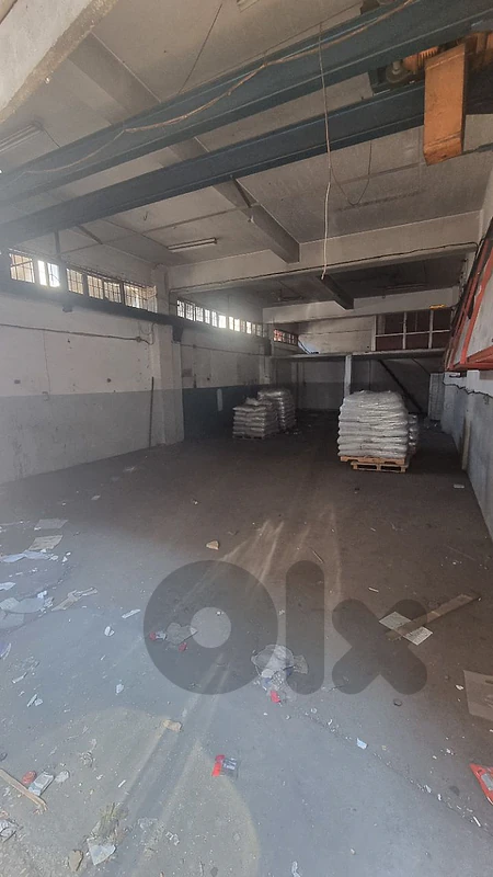 Baouchrieh | Easy Access |  Industrial Space | صناعي درجة أولى مع ونش