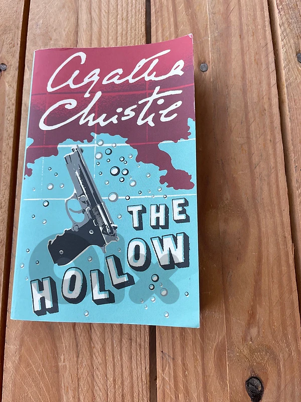 Aghata Christie - The Hollow