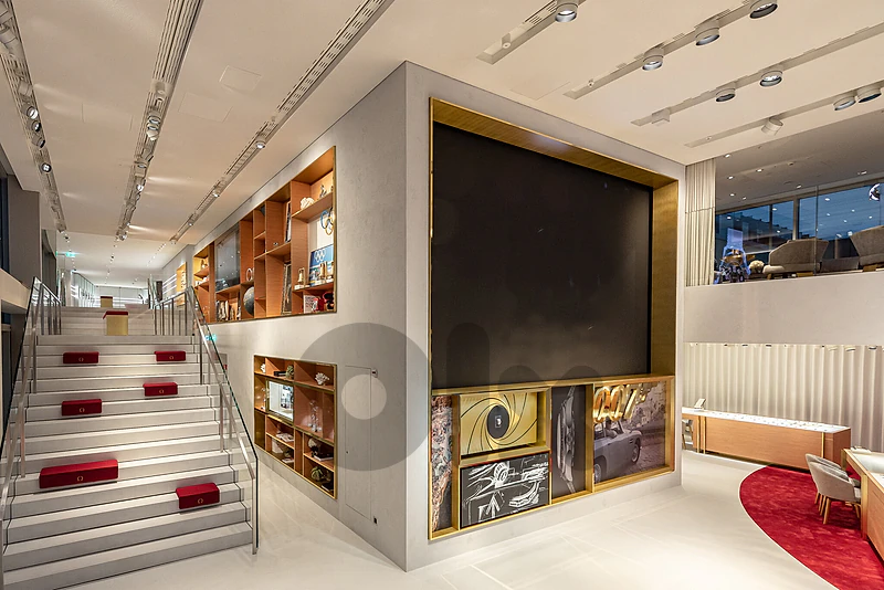 2 FLOORS SHOWROOM IN THE HEART OF ACHRAFIEH (300SQ) (ACR-702)