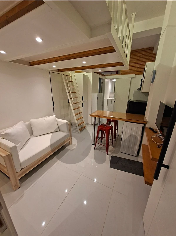 Awesome 1 bedroom Studio in Achrafieh for Rent