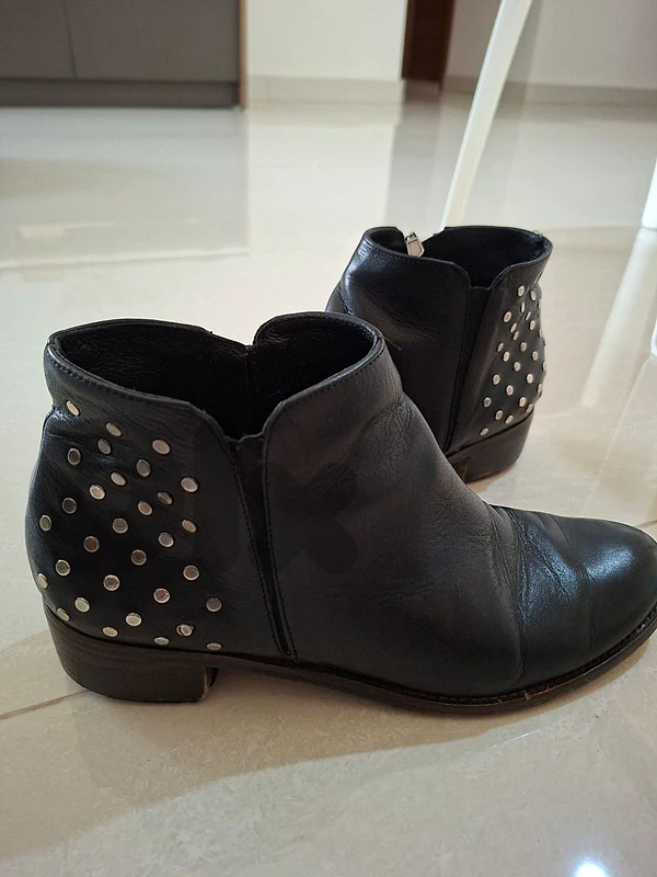 Semi boots