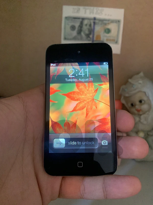 ipod touch 4 (8gb)