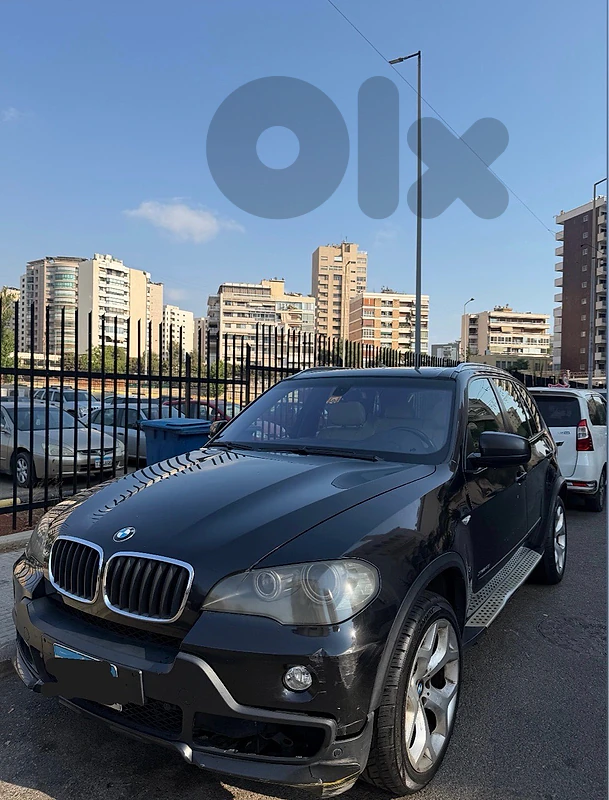 BMW X5 2010 BMW X5 E70 30i