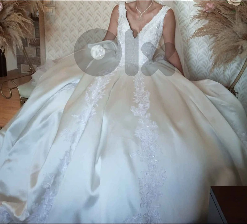 wedding dress