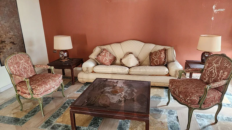 Central table and 2 side tables